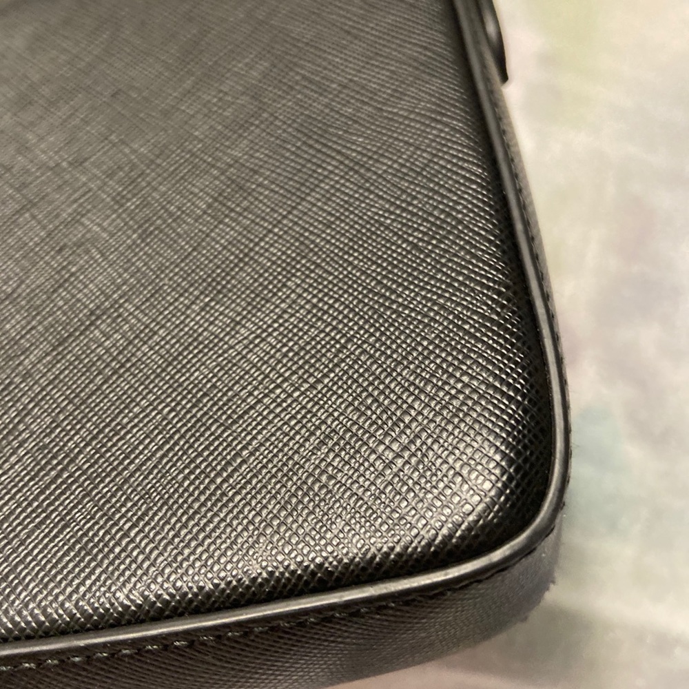 ‼️SOLD‼️Authentic Prada Crossbody Saffiano leather - Picture 14 of 16